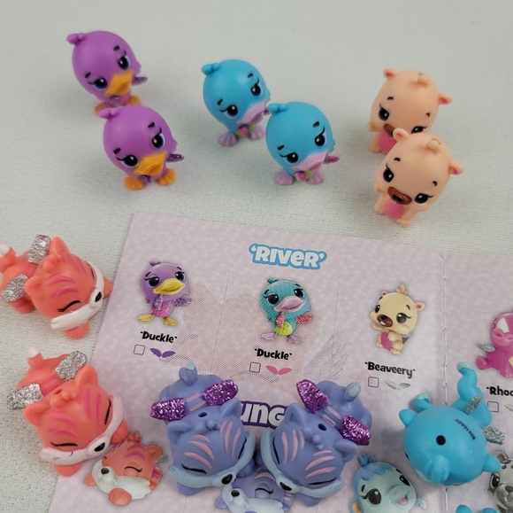 Hatchimals Best Friends Travel Pack Hatchy Suitcase Platinum Pal Exclusives - Picture 10 of 16